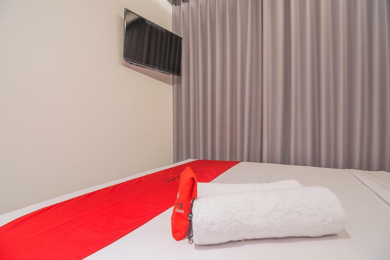 Reddoorz Near Taman Rejomulyo Hotel Semarang Exterior photo